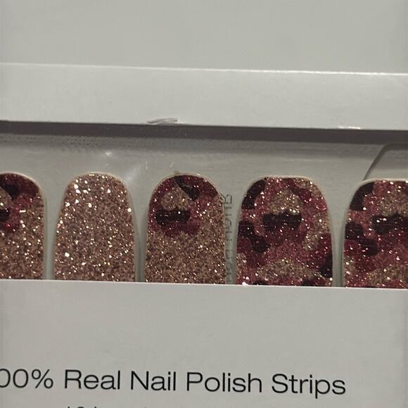 Color Street Other - NWT Color Street Retired "Crush Hour" Pink Hearts Glitter Nail Strips
